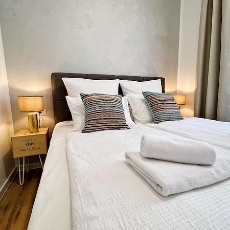 Chariming And Comfy Studio Apartment Pula Exterior foto